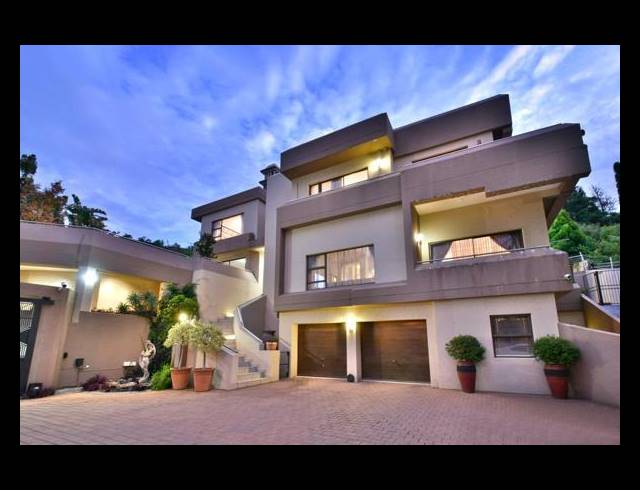 5 BEDROOM HOUSE FOR SALE IN GLENVISTA